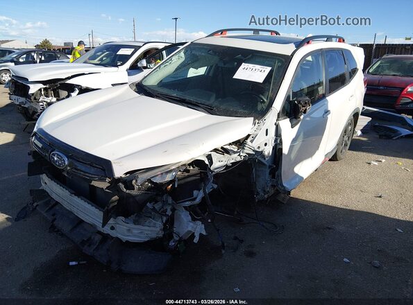 JF2SKAJC5NH506967 2022 SUBARU FORESTER Белый 