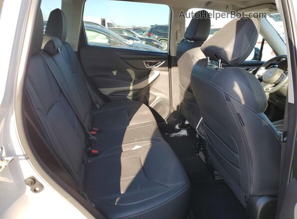 JF2SKANC7PH440533 2023 SUBARU FORESTER White Widok tylnych siedzeń