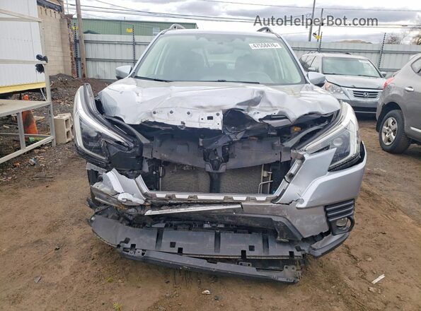 JF2SKAPC6NH432837 2022 SUBARU FORESTER Silver Vista frontal
