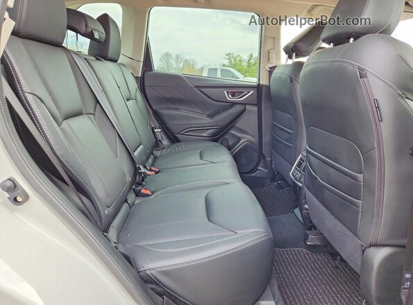 JF2SKARC7PH550508 2023 SUBARU FORESTER White Widok wnętrza z tyłu