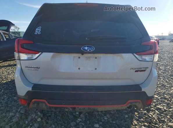 JF2SKARCXMH502108 2021 SUBARU FORESTER White Հետևի տեսք
