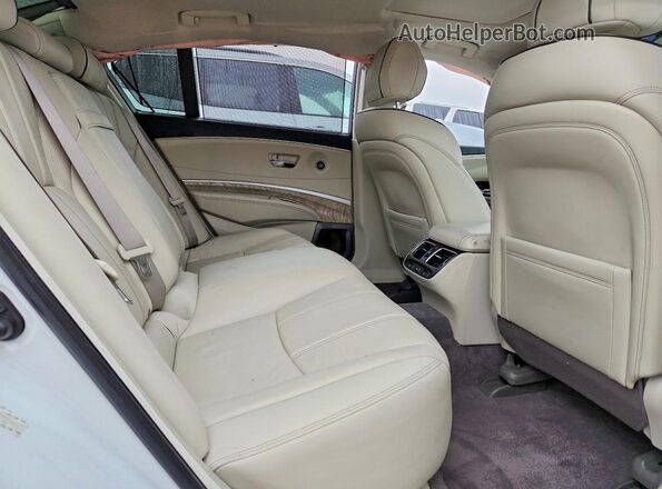 JH4KC2F97JC000383 2018 ACURA RLX White უკანა სავარძლების ხედი