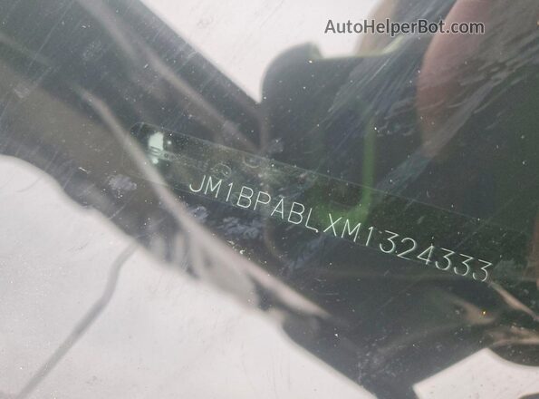 JM1BPABLXM1324333 2021 MAZDA 3 Black ძრავის განყოფილების ხედი