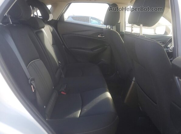 JM1DKDB71M1516350 2021 MAZDA CX-3 White Սալոնի հետևի տեսք