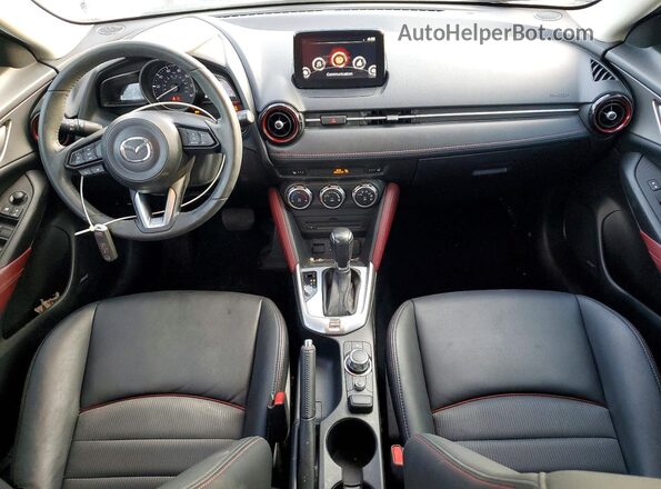 JM1DKDC76J0313843 2018 MAZDA CX-3 Blue Dashboard view