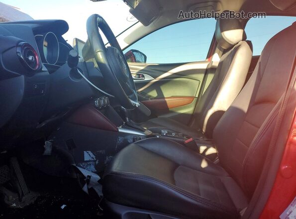JM1DKFC75J0305471 2018 MAZDA CX-3 Maroon Widok wnętrza z przodu