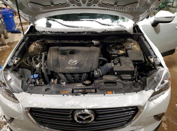 JM1DKFC76M1515026 2021 MAZDA CX-3 Белый Вид задней части салона
