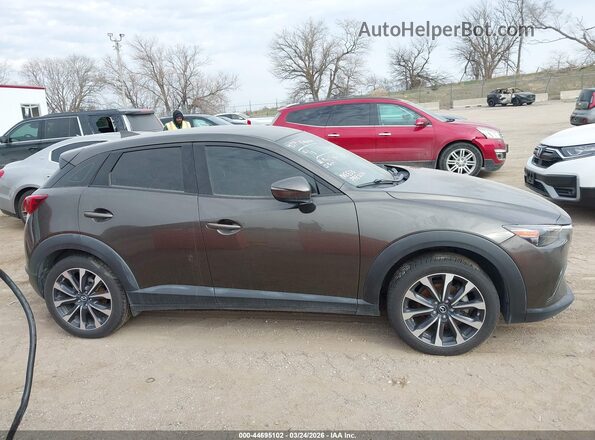 JM1DKFC77K0402916 2019 MAZDA CX-3 Gray Սալոնի 360 աստիճան տեսք