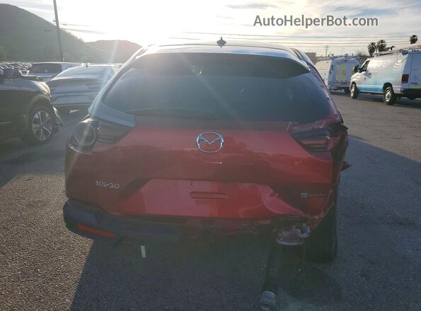 JM1DRADB2N0101069 2022 MAZDA MX-30 Red Вид ззаду