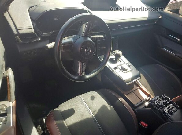 JM1DRADB2N0101069 2022 MAZDA MX-30 Red Вид панелі приладів