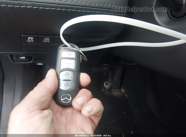 JM1GL1TY4K1507865 2019 MAZDA 6 Gray Dashboard view