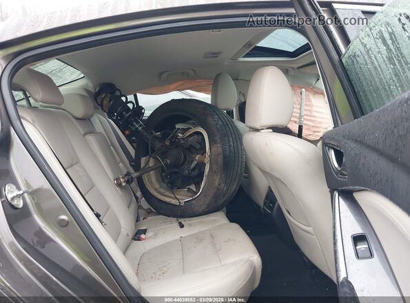 JM1GL1V55H1151566 2017 MAZDA 6 Brown Widok naklejki z numerem VIN