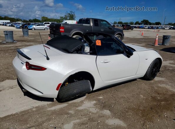 JM1NDAC76S0656201 2025 MAZDA MX-5 White Rear right