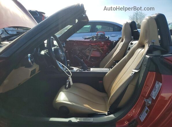 JM1NDAD72G0102028 2016 MAZDA MX-5 Red Front interior view