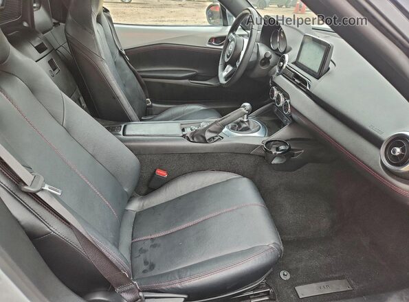 JM1NDAD72J0200676 2018 MAZDA MX-5 White Widok tylnych siedzeń