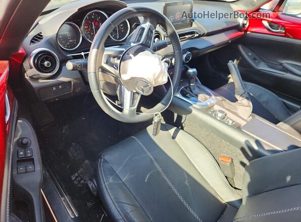 JM1NDAD73N0507988 2022 MAZDA MX-5 Red Առջևի վահանակի տեսք