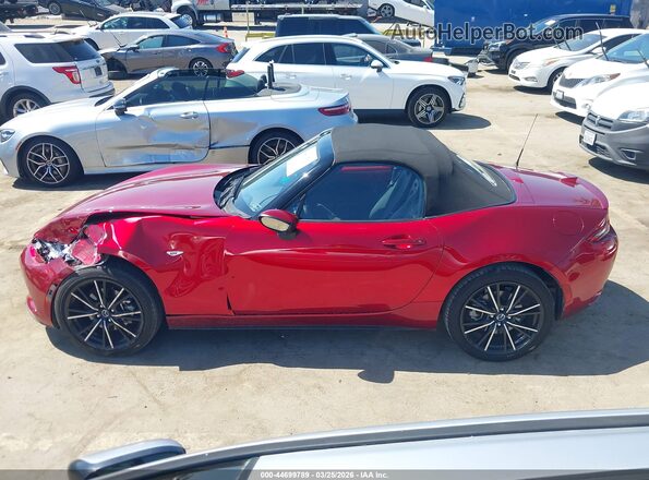 JM1NDAD76R0608156 2024 MAZDA MX-5 MIATA Red Панорамний вид салону 360°