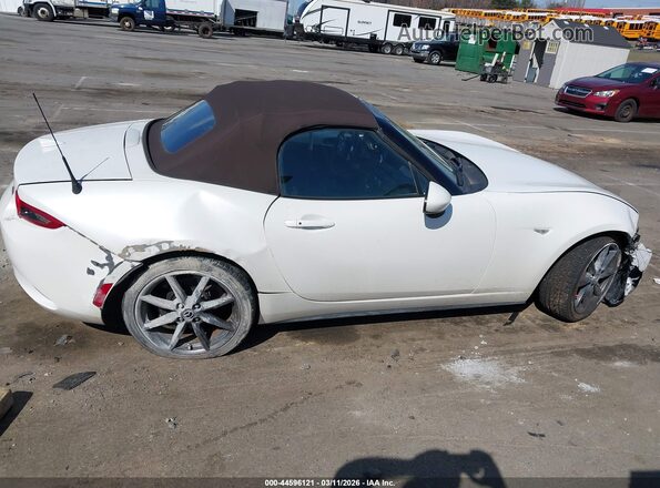 JM1NDAD77K0305327 2019 MAZDA MX-5 MIATA White Vista interior trasera