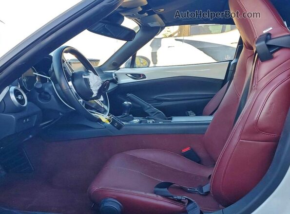 JM1NDAJ75L0417906 2020 MAZDA MX-5 White წინა სალონის ხედი