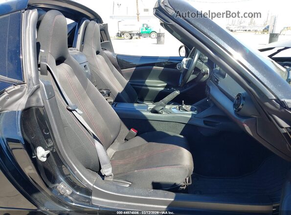 JM1NDAL70H0100684 2017 MAZDA MX-5 MIATA RF Black წინა სალონის ხედი