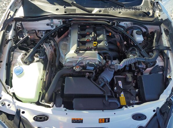 JM1NDAL70R0605402 2024 MAZDA MX-5 White უკანა სალონის ხედი