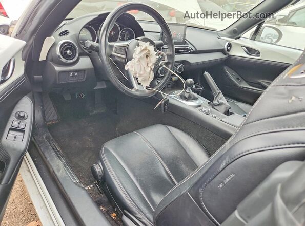JM1NDAM71M0450768 2021 MAZDA MX-5 Белый Вид панели приборов