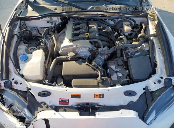 JM1NDAM73H0107403 2017 MAZDA MX-5 White Rear interior view