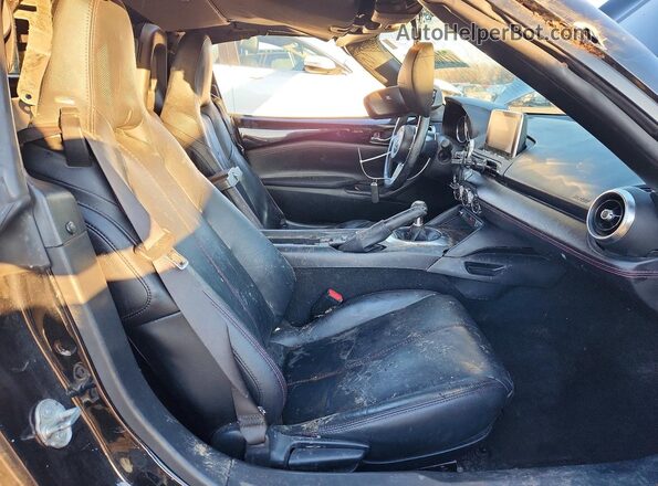 JM1NDAM73H0108146 2017 MAZDA MX-5 Black Widok tylnych siedzeń