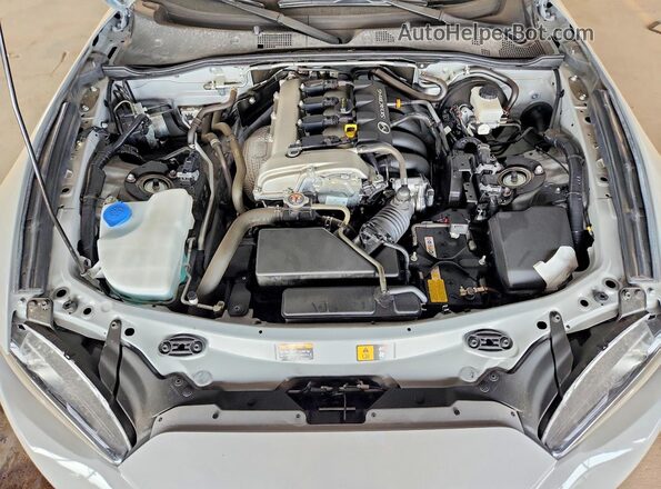 JM1NDAM75R0608732 2024 MAZDA MX-5 Gray Widok wnętrza z tyłu