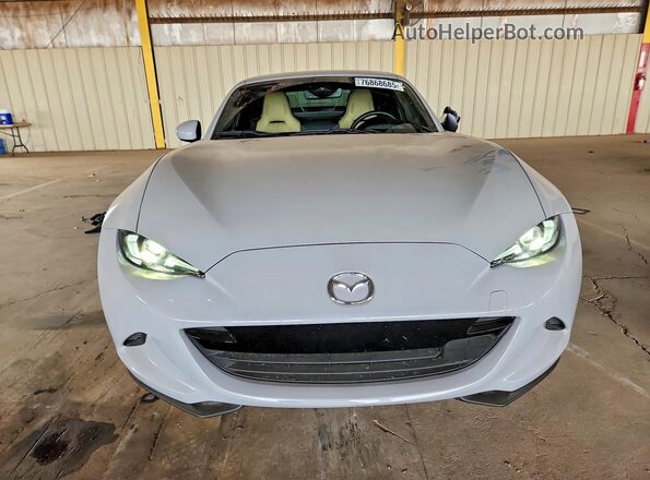 JM1NDAM75R0608732 2024 MAZDA MX-5 Gray Widok z przodu