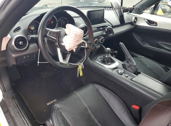 JM1NDAM78M0458950 2021 MAZDA MX-5 Белый Вид панели приборов