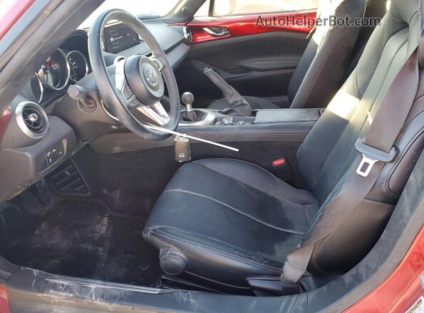 JM1NDAM7XR0600237 2024 MAZDA MX-5 Red Вид салону спереду