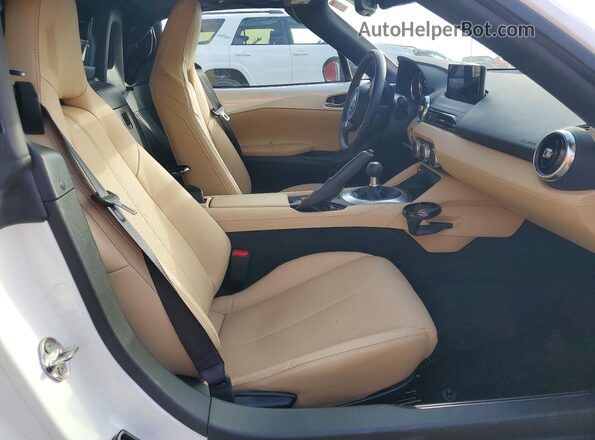 JM1NDAM7XS0653400 2025 MAZDA MX-5 White უკანა სავარძლების ხედი