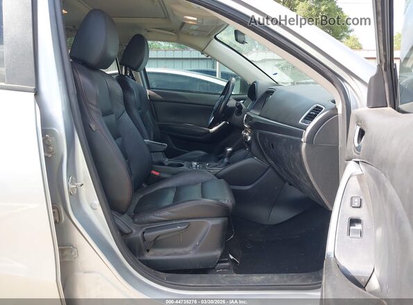 JM3KE2DYXG0822425 2016 MAZDA CX-5 Silver Вид салону спереду