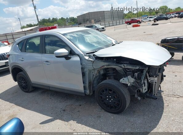 JM3KFABL7H0117873 2017 MAZDA CX-5 Silver Rear interior view