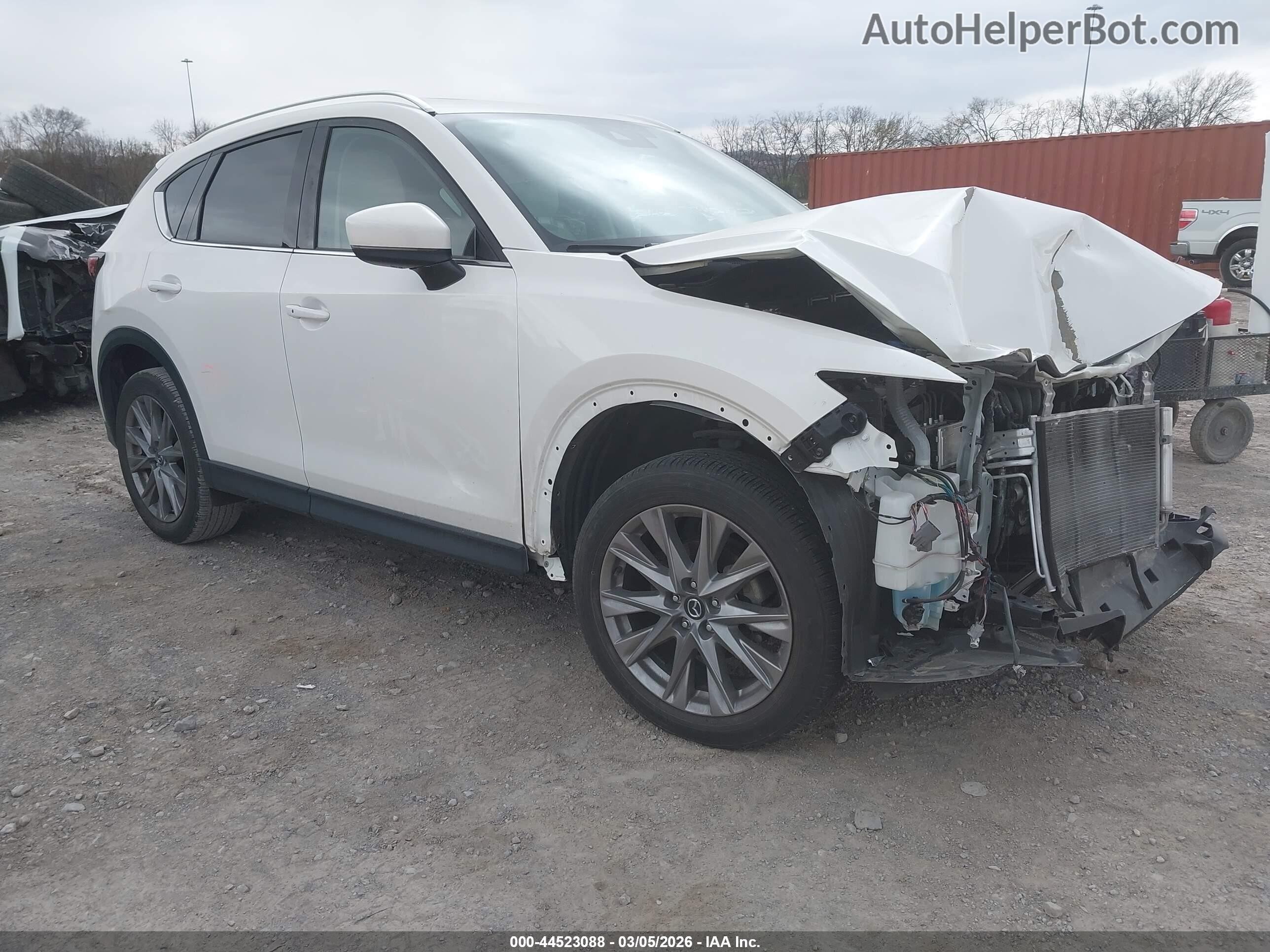 Продам Mazda CX-5, 2021 (2.5 л, AT, Бензиновий, 194 к.с.) у м