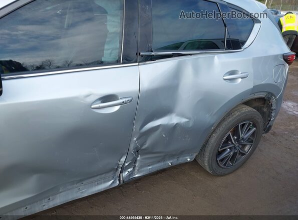 JM3KFADM7J0304073 2018 MAZDA CX-5 Light Blue Widok z przodu