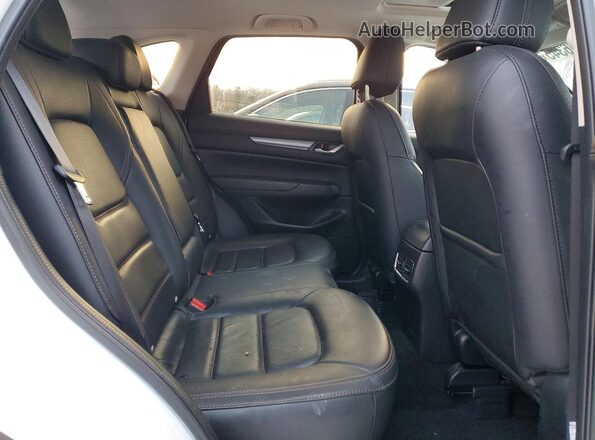 JM3KFBCM6N0641931 2022 MAZDA CX-5 White Սալոնի հետևի տեսք