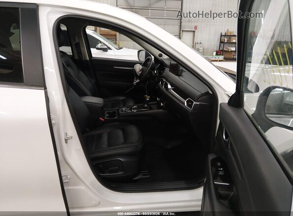 JM3KFBCM7M1488663 2021 MAZDA CX-5 White Front interior view
