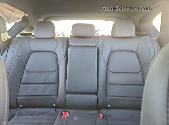 JM3KFBXY0N0645034 2022 MAZDA CX-5 Red Widok tylnych siedzeń