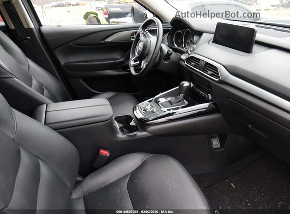 JM3TCBCY4M0519034 2021 MAZDA CX-9 Gray Front interior view