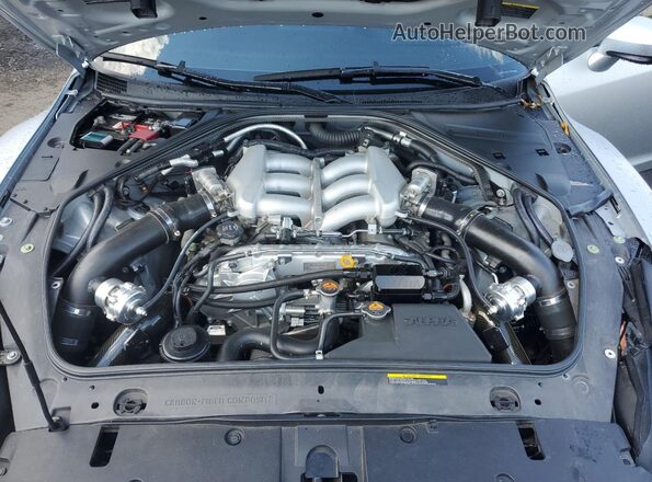 JN1AR5EF9HM820993 2017 NISSAN GT-R Silver Սալոնի հետևի տեսք