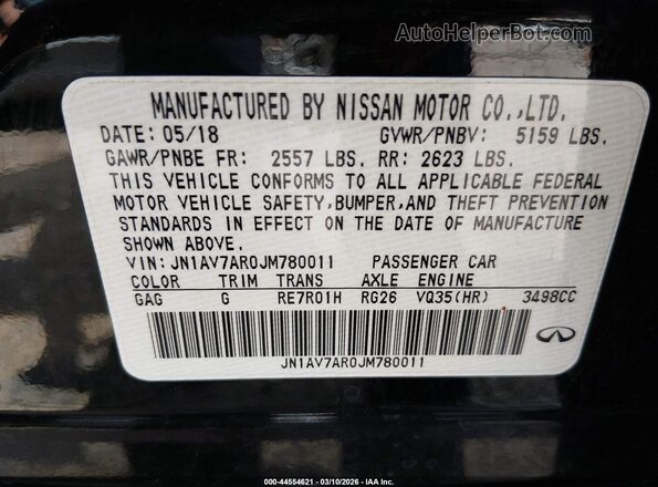 JN1AV7AR0JM780011 2018 INFINITI Q50 HYBRID Black Widok komory silnika