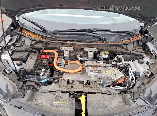 JN1BF0BA0PM409327 2023 NISSAN ARIYA Gray Vista del compartimento del motor
