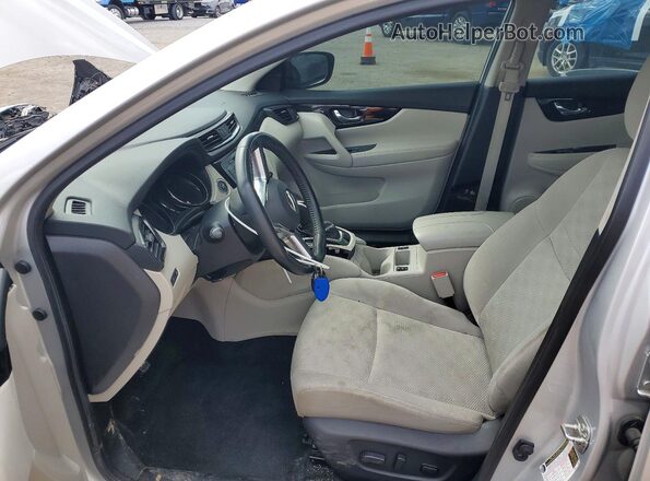 JN1BJ1CP8KW213835 2019 NISSAN ROGUE Silver Вид салону спереду