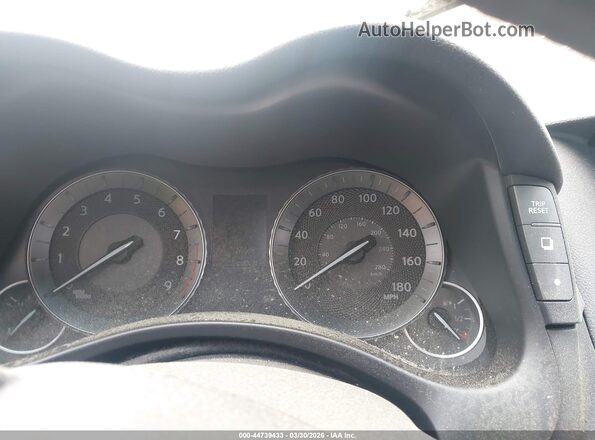 JN1BY1AP5JM180320 2018 INFINITI Q70 Gray Vista de los asientos traseros