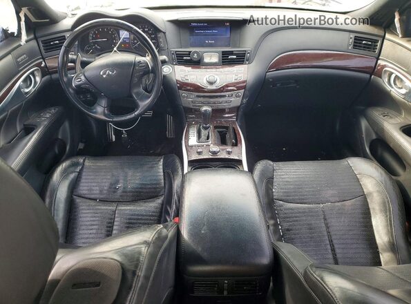 JN1BY1AR7HM770367 2017 INFINITI Q70 White Widok deski rozdzielczej