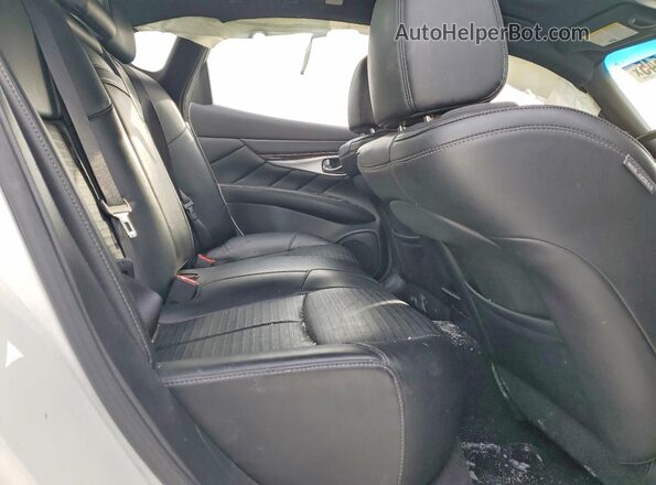 JN1BY1AR7HM770367 2017 INFINITI Q70 White Widok tylnych siedzeń