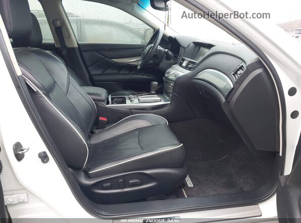 JN1BY1PR4HM210572 2017 INFINITI Q70L White Vista interior delantera