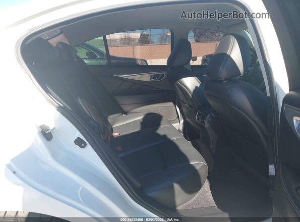 JN1EV7AP2HM735100 2017 INFINITI Q50 Белый 